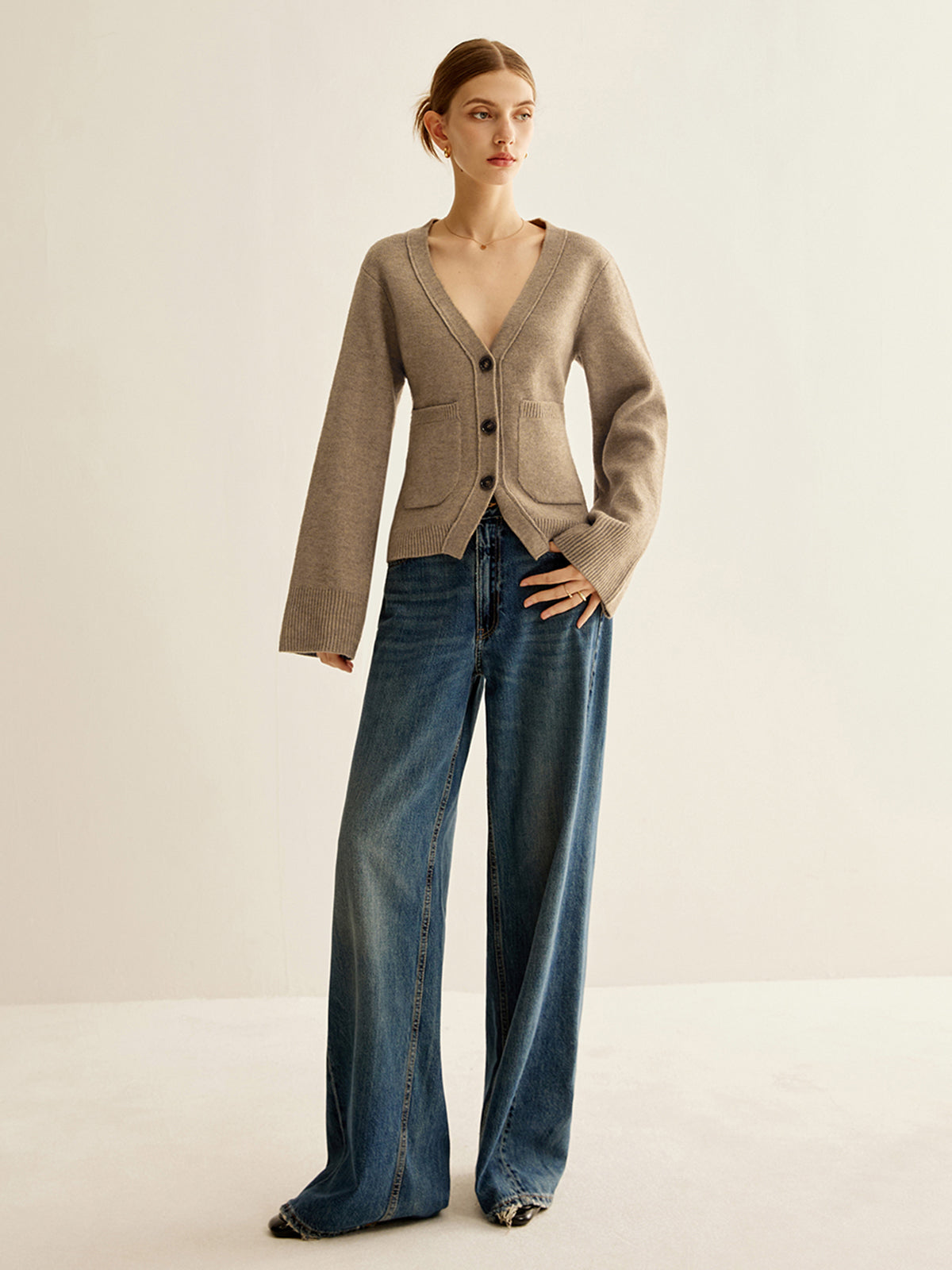 Dubois™| Cardigan élégant à col en V