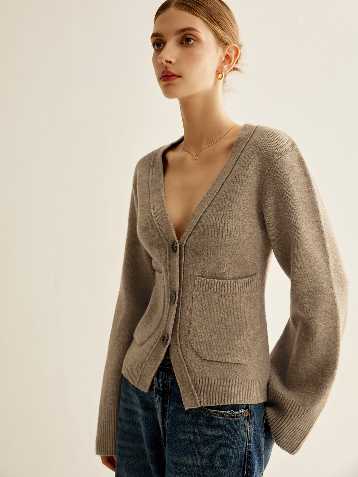 Dubois™| Cardigan élégant à col en V