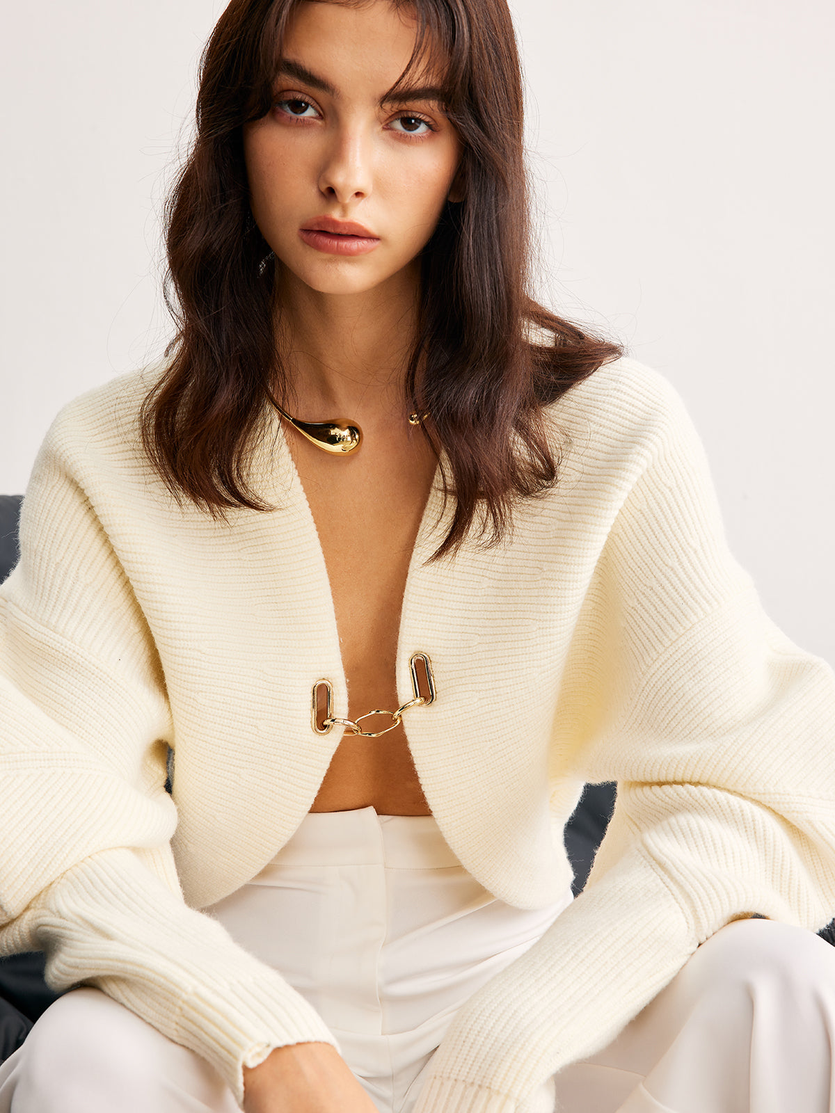 Dubois™| Cardigan élégant à manches bouffantes