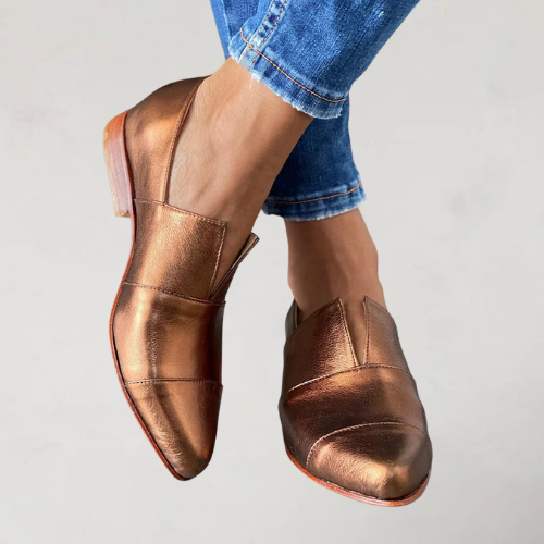 Dubois™ | Mocassins à bout pointu avec découpure en V